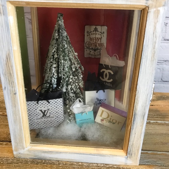 Merry Miniatures Holiday Shadow Box - Picture 4 of 9